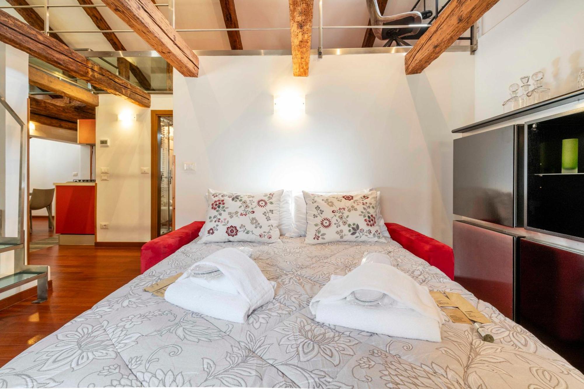 ונציה Glass House - Loft 2 Minutes To Rialto Bridge & View מראה חיצוני תמונה